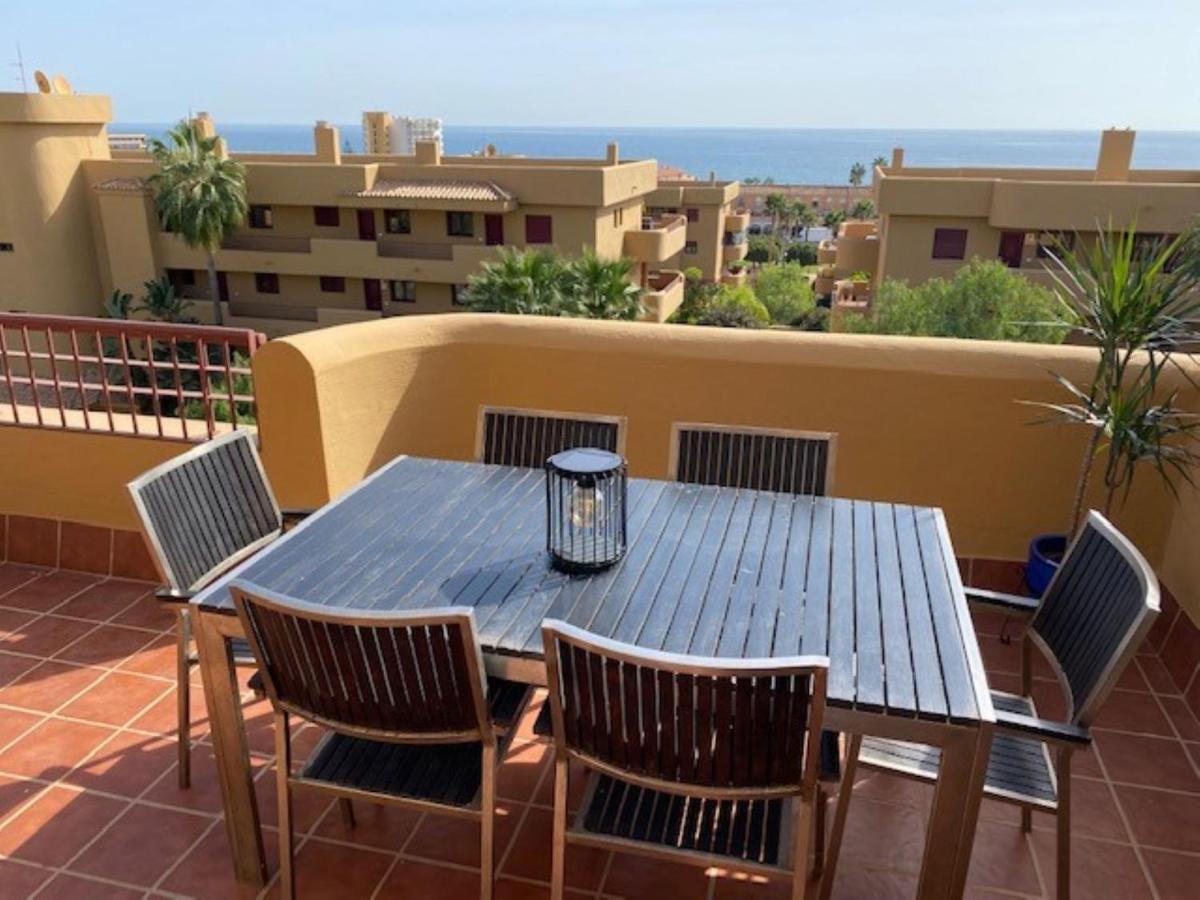 Appartement Lets In The Sun Blue Cala *
